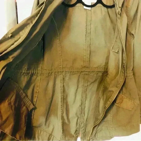 American Rag Women’s Medium Olive Green Hooded Utility Jacket adjustable waist - Picture 13 of 16